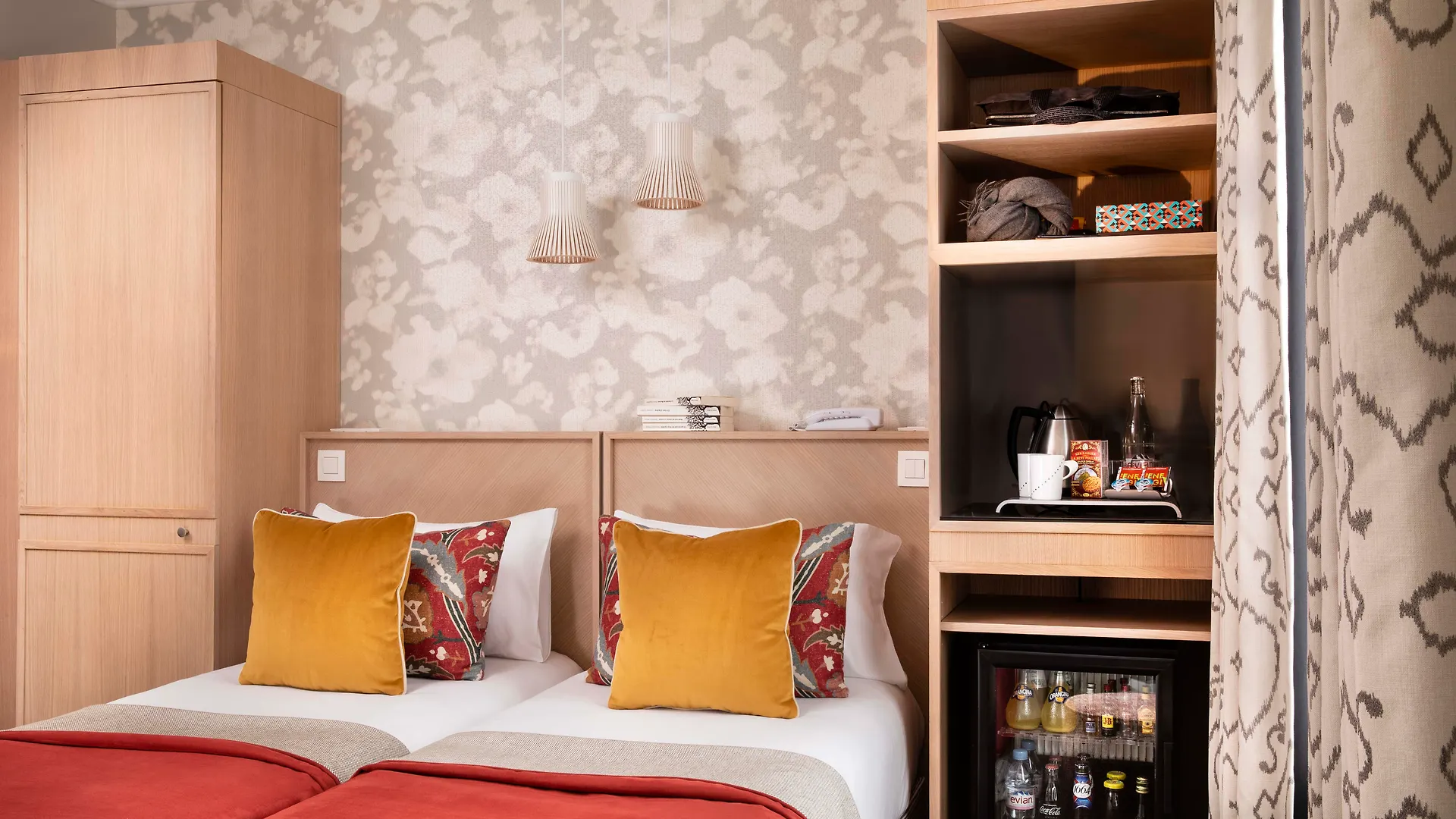 Hotel Jardins Eiffel 3*